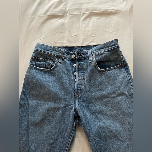 Levi 501 Jeans - Picture 3 of 8